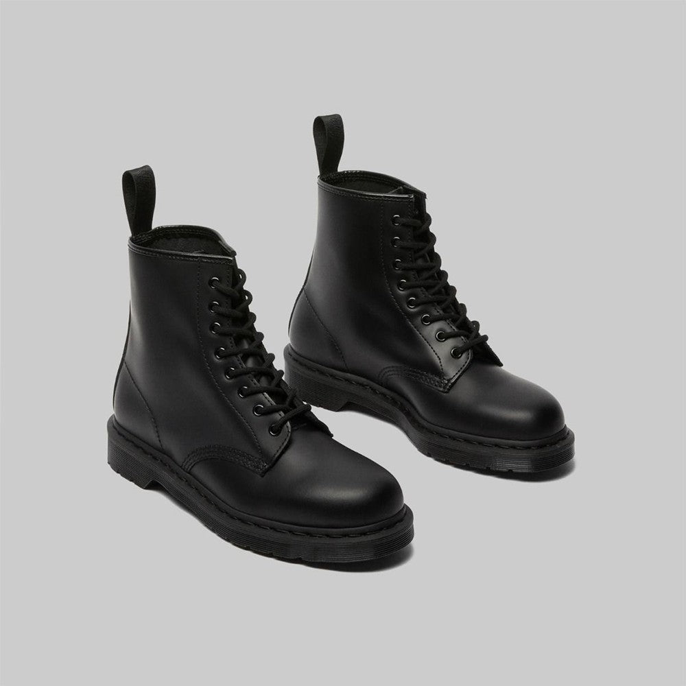 DR MARTENS 8 EYE BOOT
