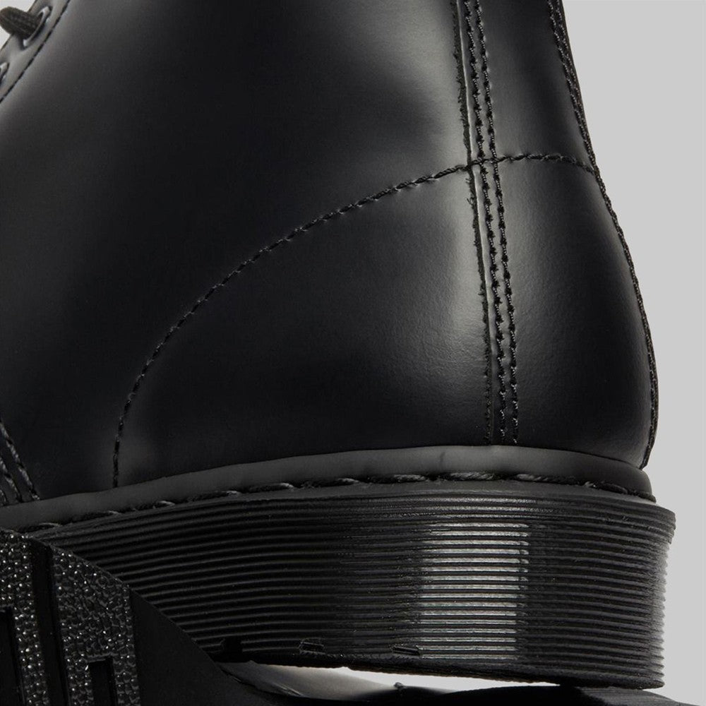 DR MARTENS 8 EYE BOOT