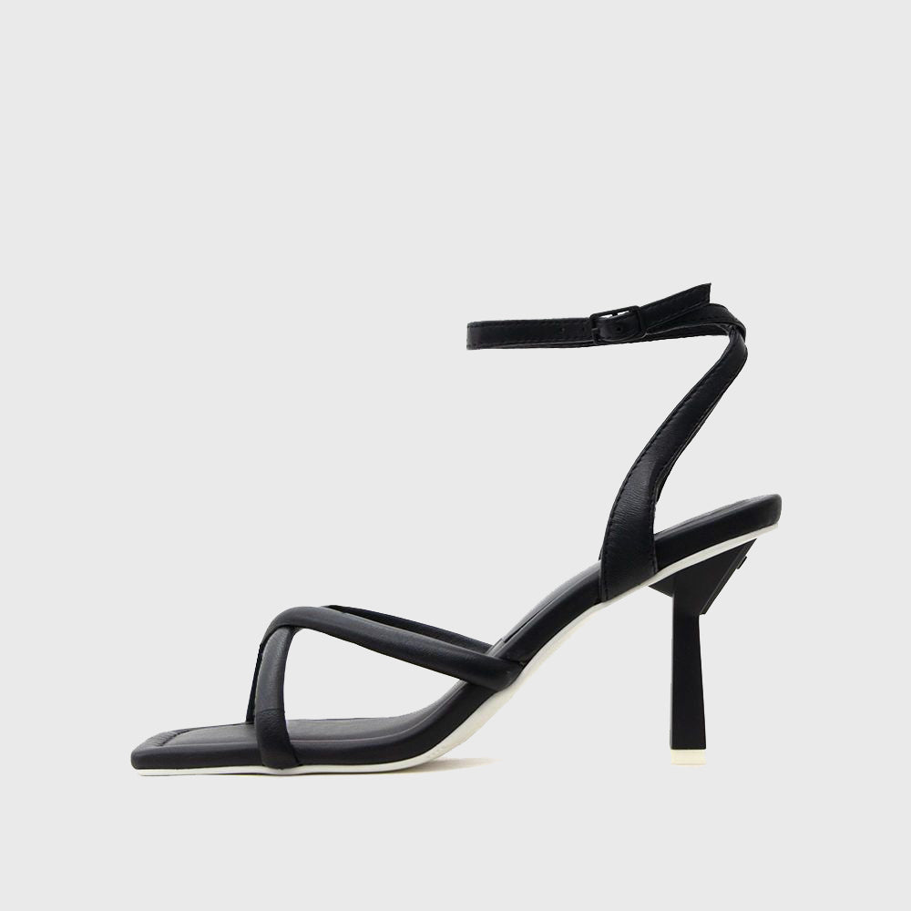 GUESS DEZZA ΠΑΠΟΥΤΣΙ ΓΥΝΑΙΚΕΙΟ